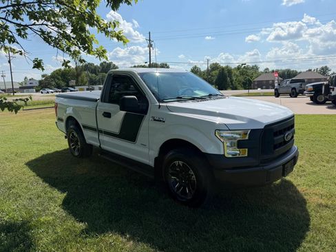 Used 2016 Ford F150 XL w/ Equipment Group 101A Mid RWD image 3