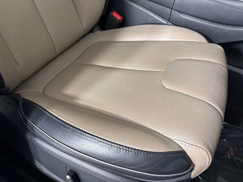 Used 2023 Hyundai Santa Fe Limited AWD/4WD image 30