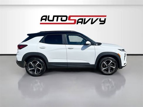 Used 2023 Chevrolet TrailBlazer RS w/ Sun and Liftgate Package image 8