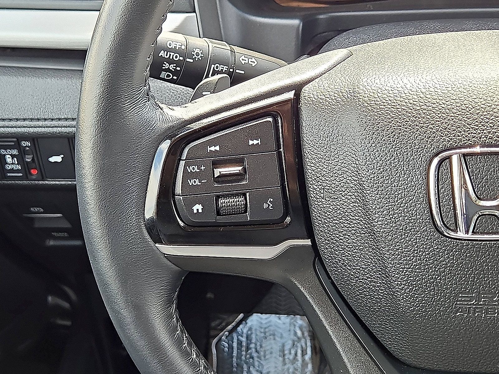 Used 2025 Honda Odyssey EX-L image 19