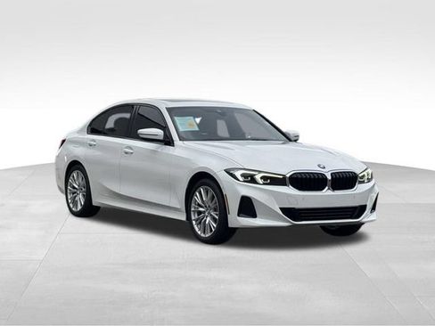 Used 2023 BMW 330i xDrive Sedan w/ Premium Package AWD/4WD image 11
