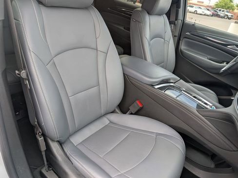Used 2024 Buick Enclave Premium AWD/4WD image 12