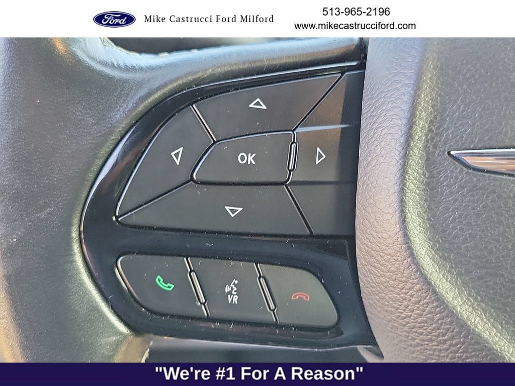 Used 2021 Chrysler Pacifica Touring w/ S Appearance Package FWD image 14