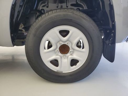 Used 2019 Toyota Tundra SR5 AWD/4WD image 11