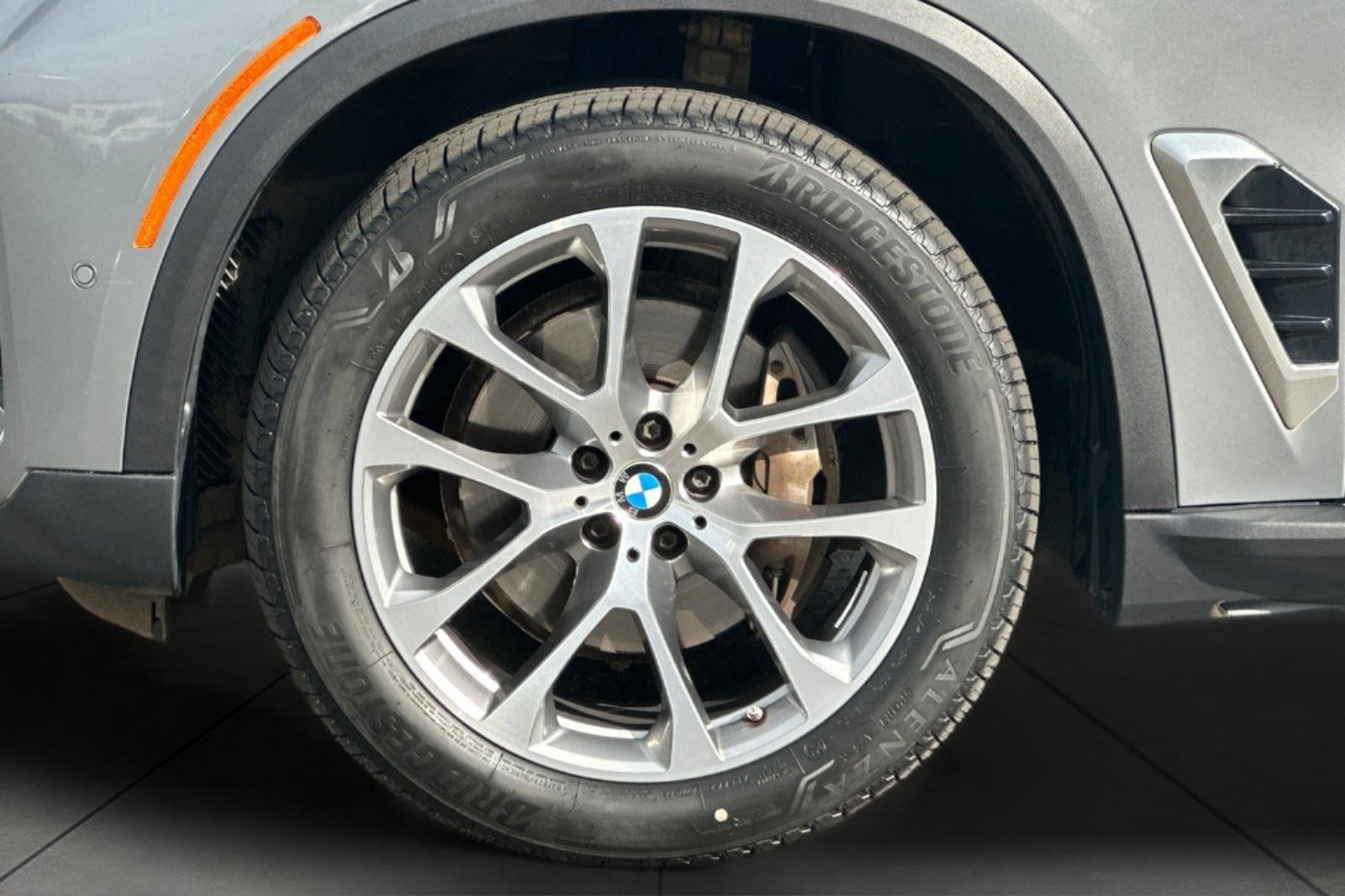 Used 2024 BMW X5 xDrive40i AWD/4WD image 26