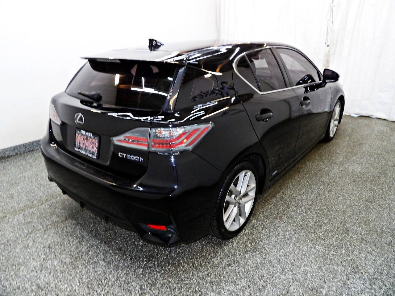Used 2016 Lexus CT 200h w/ Accessory Package 2 FWD image 6