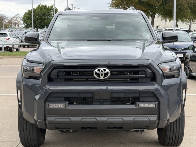 Used 2025 Toyota 4Runner SR5 AWD/4WD image 7