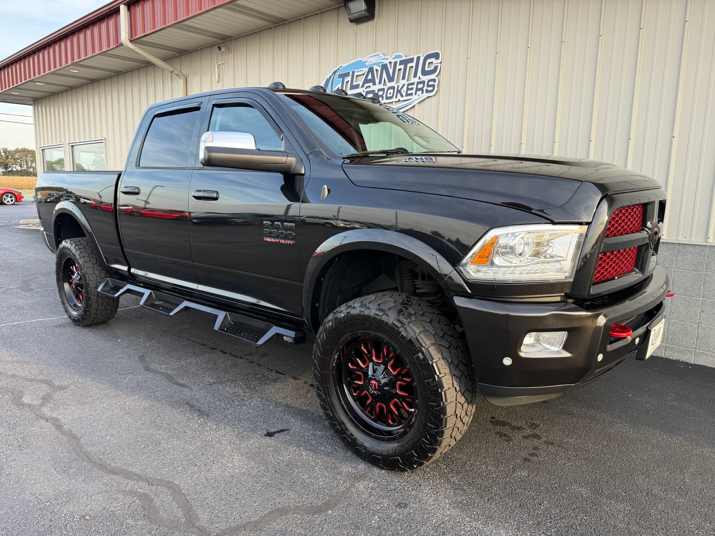 Used 2018 RAM 2500 Laramie AWD/4WD image 3
