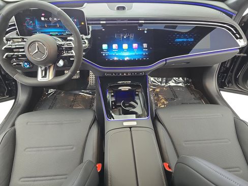 New 2026 Mercedes-Benz E 53 AMG e 4MATIC Sedan image 9