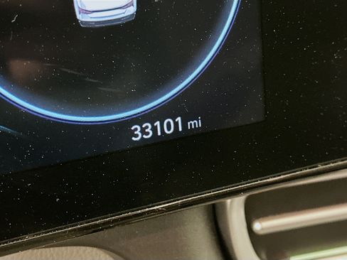 Used 2025 Hyundai Elantra SEL image 19