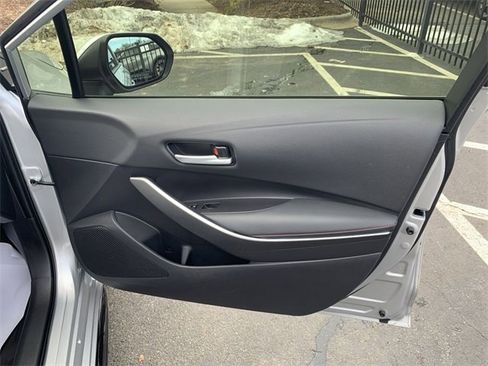 Used 2024 Toyota Corolla SE image 13