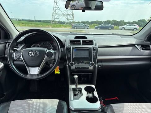 Used 2012 Toyota Camry SE FWD image 18