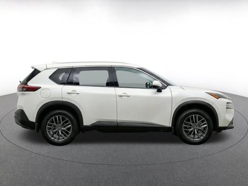 Used 2026 Nissan Rogue SV FWD image 10