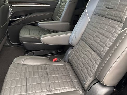 New 2025 Cadillac Escalade ESV Sport Platinum image 10