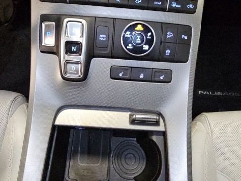 Used 2022 Hyundai Palisade SEL w/ Premium Package image 21