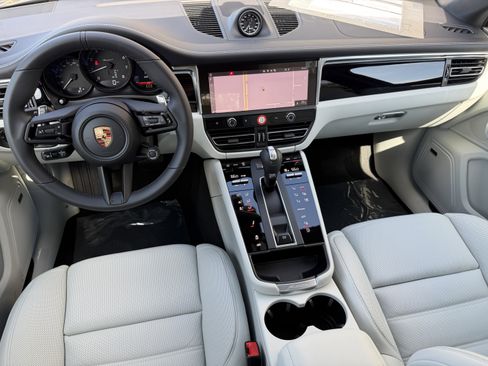 New 2026 Porsche Macan Turbo image 17