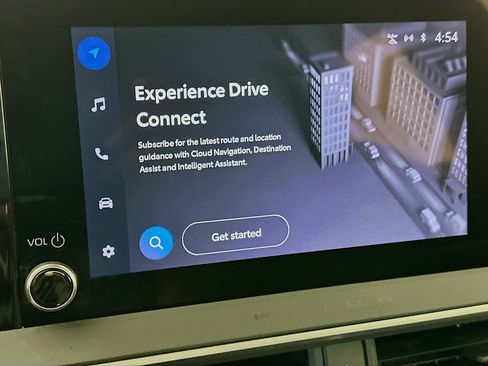 Used 2025 Toyota Prius LE image 22