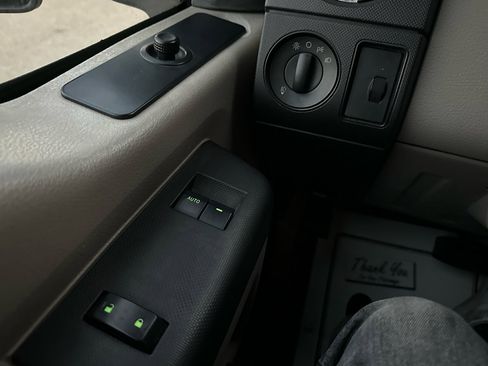 Used 2008 Ford F250 FX4 image 19