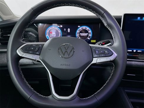New 2025 Volkswagen Tiguan S image 18