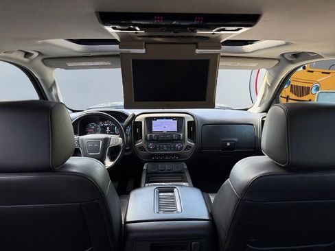 Used 2017 GMC Sierra 3500 Denali w/ Duramax Plus Package image 18