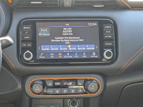 Used 2023 Nissan Kicks SR w/ SR Premium Package image 15