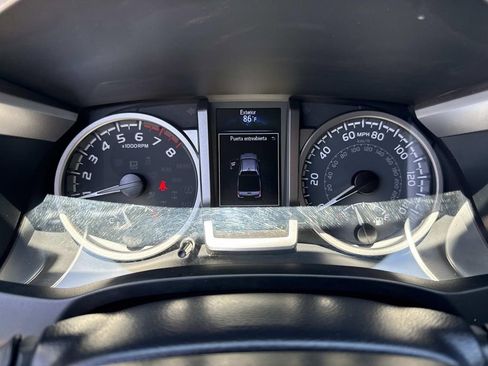 Used 2022 Toyota Tacoma SR5 w/ Technology Package RWD image 37