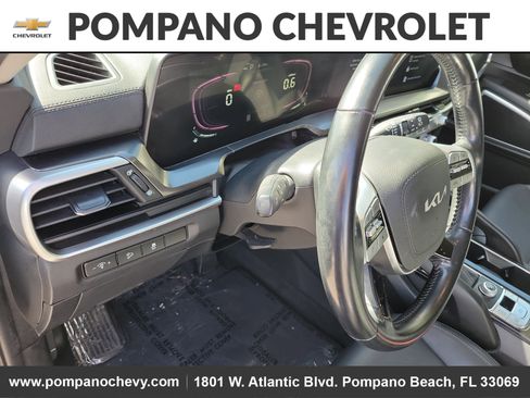 Used 2023 Kia Telluride LX image 18