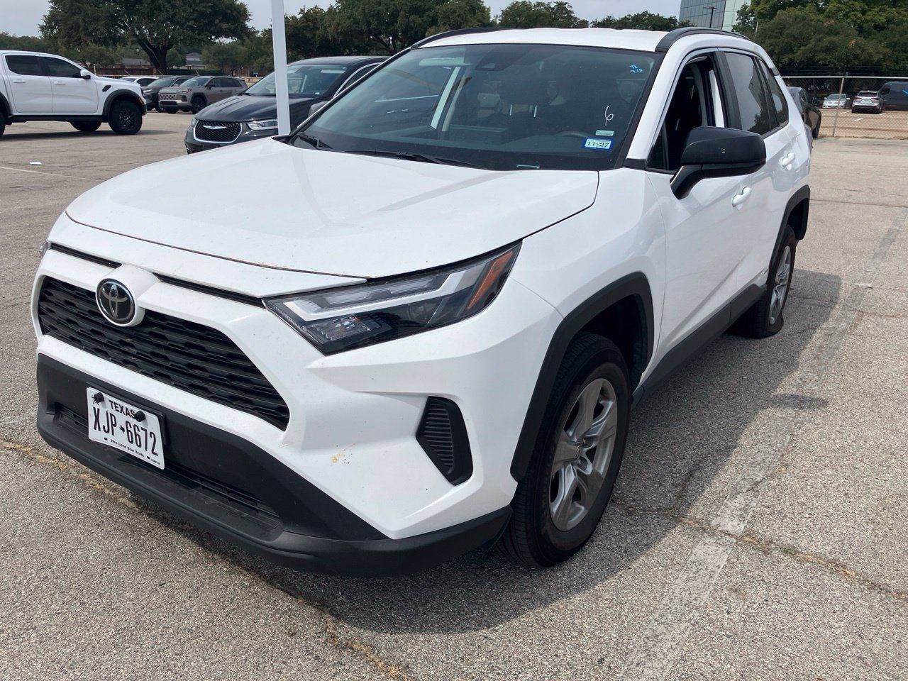 Used 2025 Toyota RAV4 LE AWD/4WD image 1