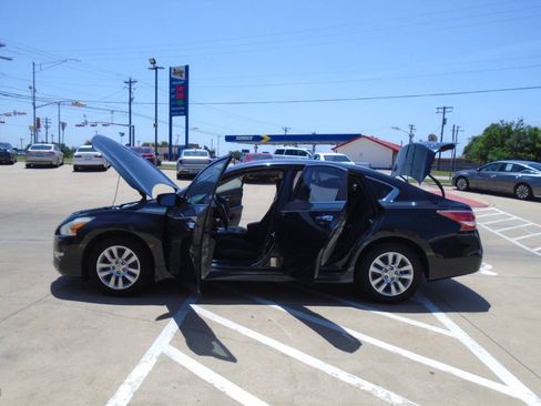 Used 2015 Nissan Altima 2.5 S w/ Power Driver Seat Package FWD image 25