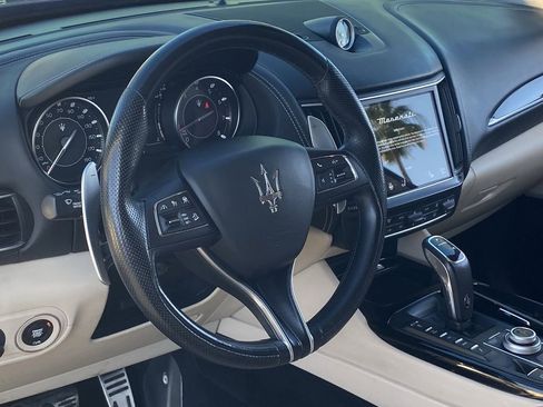 Used 2022 Maserati Levante Modena AWD/4WD image 22