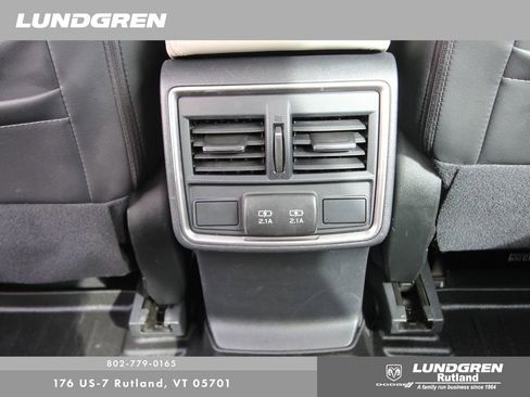 Used 2023 Subaru Forester Limited image 31