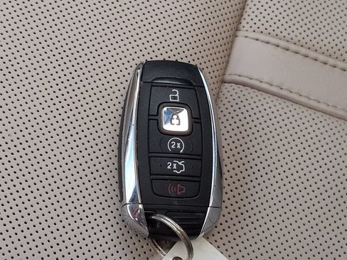 Used 2019 Lincoln Nautilus Reserve w/ Ultimate Package FWD image 28