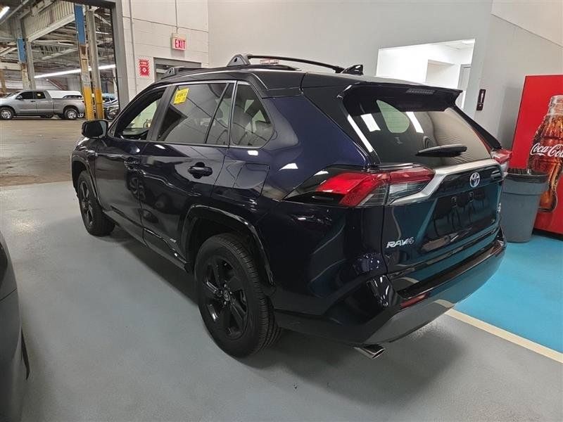 Used 2021 Toyota RAV4 XSE AWD/4WD image 10