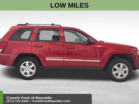 Used 2010 Jeep Grand Cherokee Laredo image 4