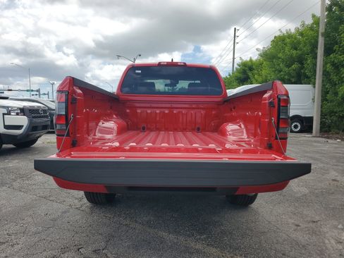 New 2025 Nissan Frontier SV image 8