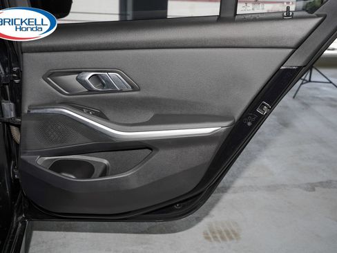 Used 2020 BMW 330i Sedan w/ Driving Assistance Package RWD image 15