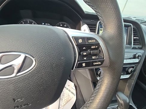 Used 2019 Hyundai Sonata Limited image 18