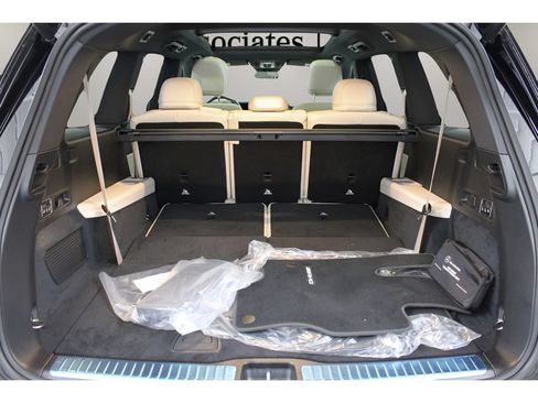 Used 2026 Mercedes-Benz GLS 580 4MATIC image 27