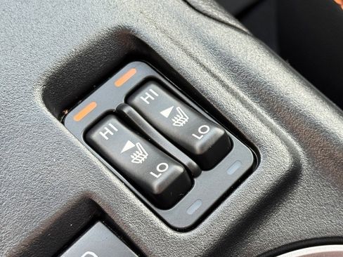 Used 2023 Subaru Crosstrek 2.5i Limited w/ Moonroof Package image 21