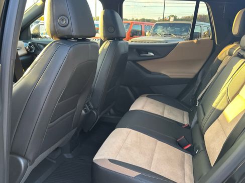 New 2026 Chevrolet Equinox ACTIV w/ Convenience Package III AWD/4WD image 11
