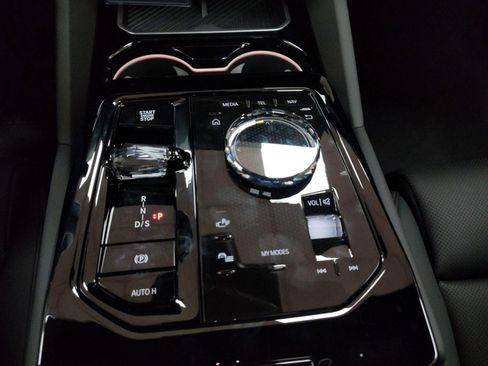 New 2026 BMW 530i xDrive w/ Executive Package AWD/4WD image 15
