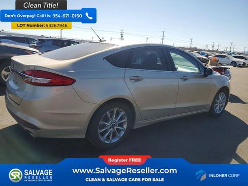 Used 2017 Ford Fusion SE FWD image 4