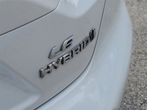 Used 2023 Toyota Corolla LE image 7