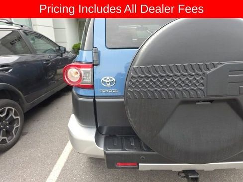 Used 2012 Toyota FJ Cruiser 4WD w/ Upgrade Pkg image 13
