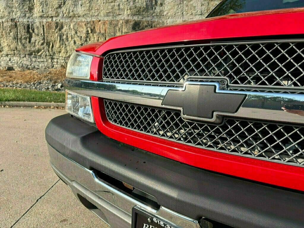 Used 2004 Chevrolet Silverado 1500 4x4 Regular Cab w/ Light Duty Power Package image 22