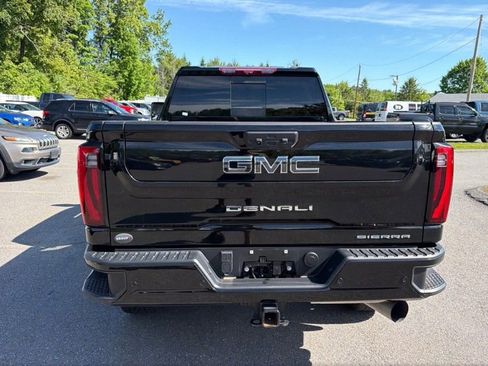 Used 2024 GMC Sierra 2500 Denali Ultimate w/ Max Trailering Package AWD/4WD image 7