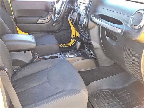 Used 2015 Jeep Wrangler Unlimited Sport w/ Trailer Tow Group image 18