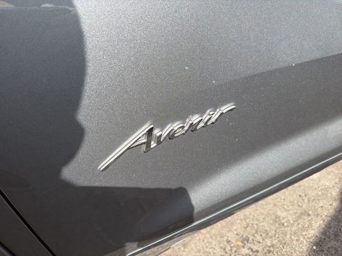 Used 2026 Buick Enclave Avenir FWD image 6