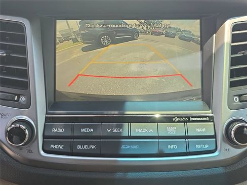 Used 2016 Hyundai Tucson Limited w/ Option Group 03 FWD image 23