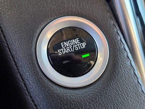 Used 2019 Cadillac Escalade Premium Luxury image 37